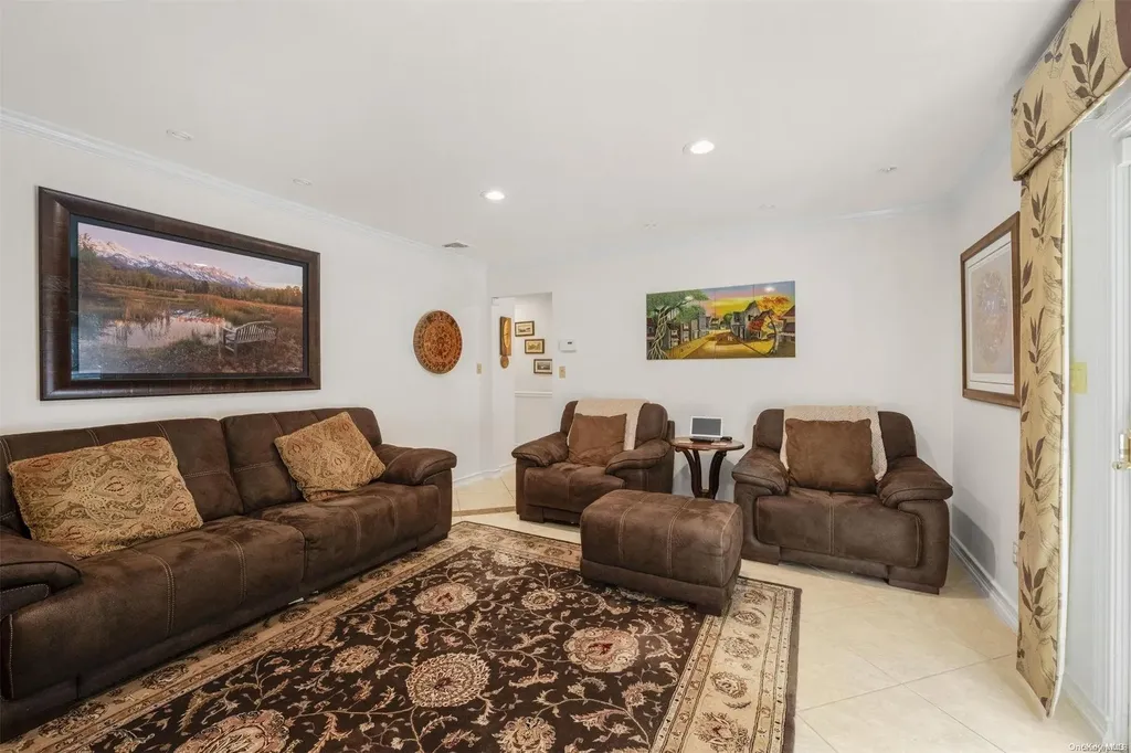 104 Washington Boulevard Commack NY 11725