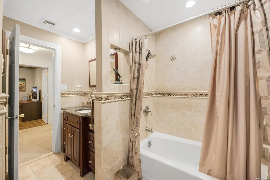 104 Washington Boulevard Commack NY 11725