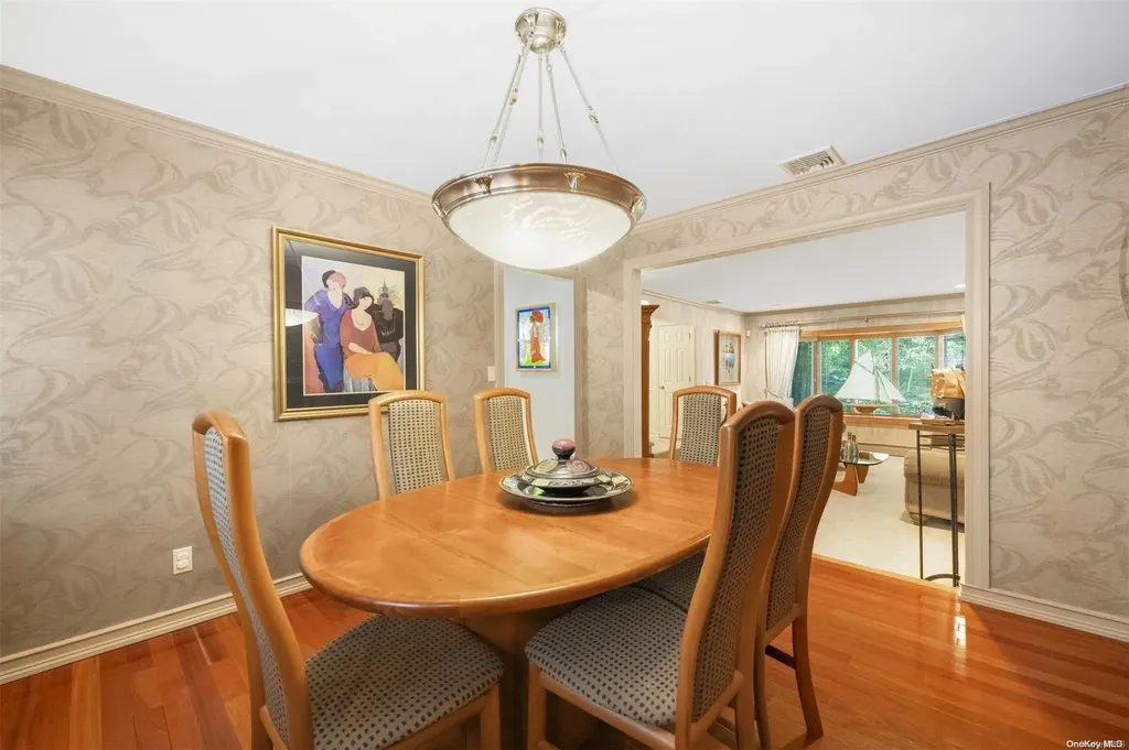 104 Washington Boulevard Commack NY 11725