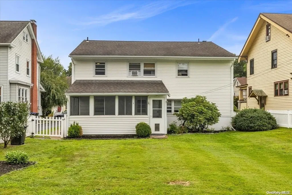 34 Parkwood Boulevard Poughkeepsie NY 12603