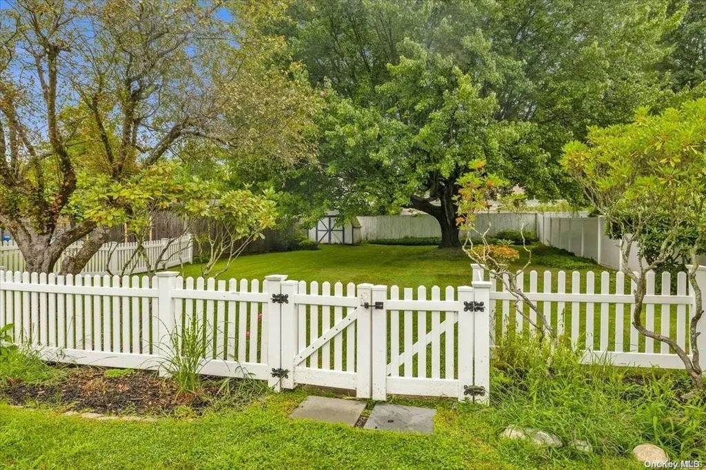 34 Parkwood Boulevard Poughkeepsie NY 12603