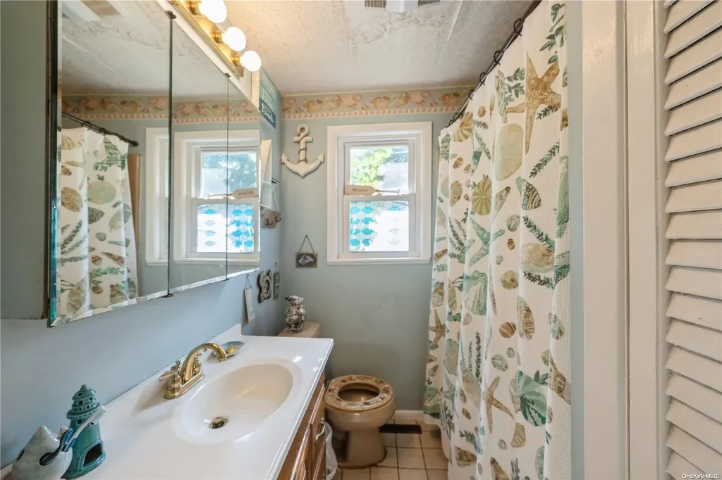 729 Harrison Drive Centerport NY 11721
