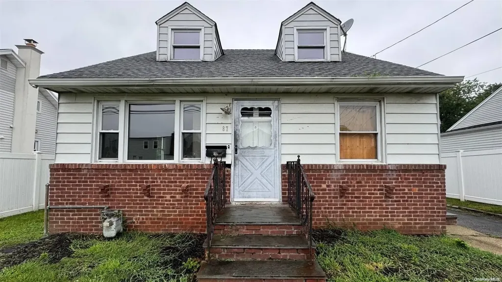 87 Morningside Drive Westbury NY 11590