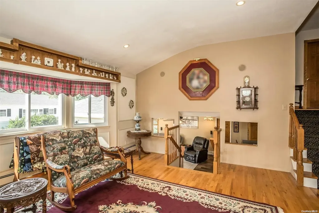20 Griggs Drive Greenlawn NY 11740
