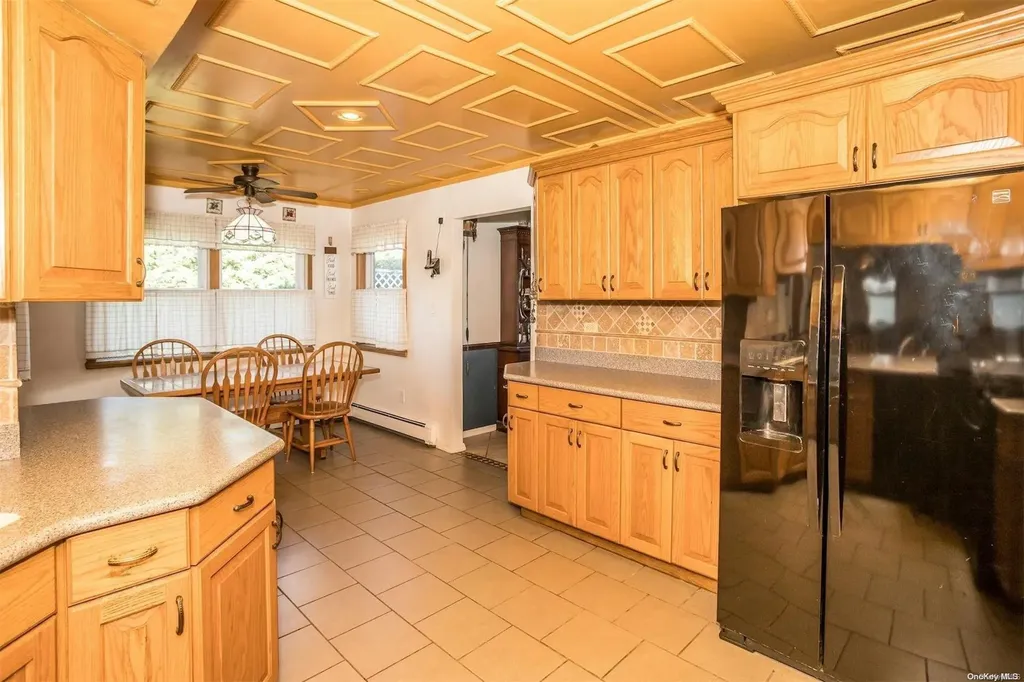 20 Griggs Drive Greenlawn NY 11740