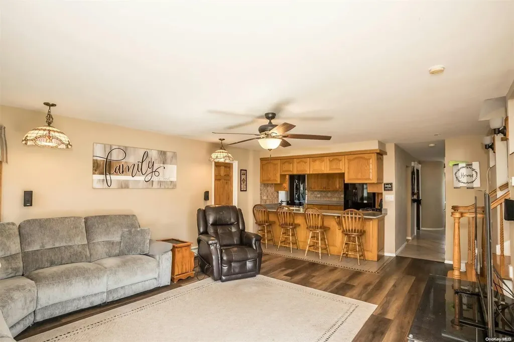 20 Griggs Drive Greenlawn NY 11740