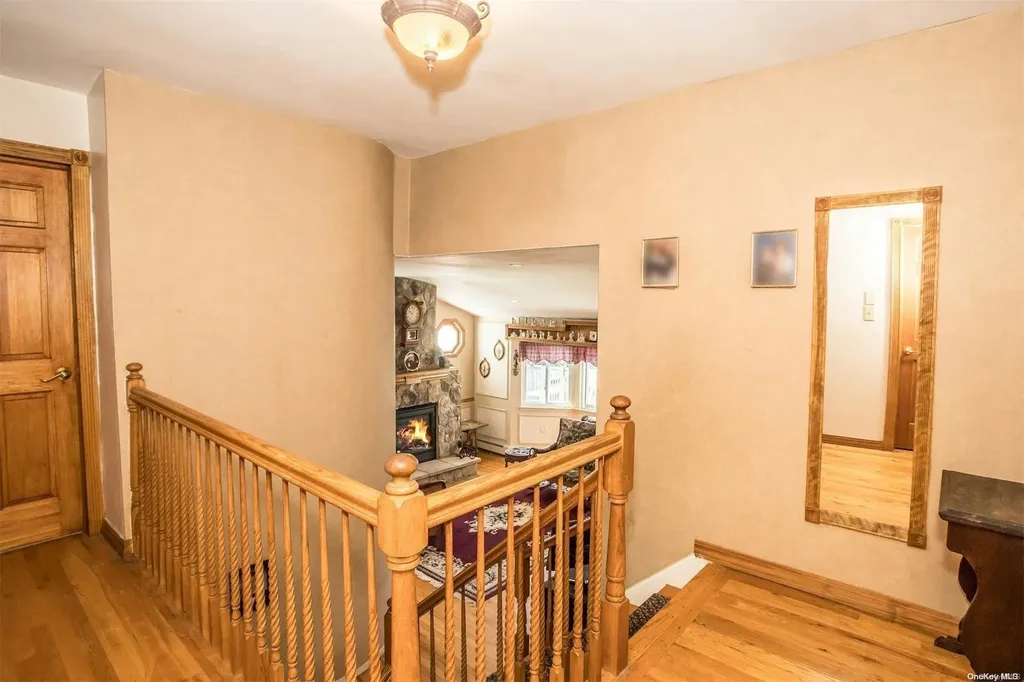 20 Griggs Drive Greenlawn NY 11740