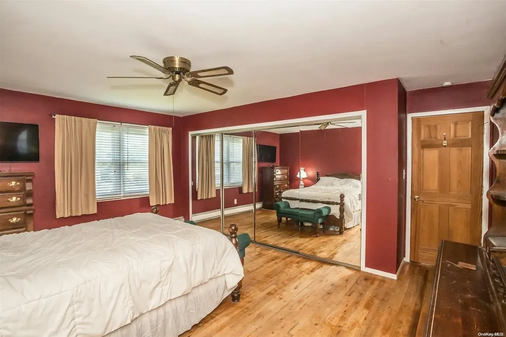 20 Griggs Drive Greenlawn NY 11740