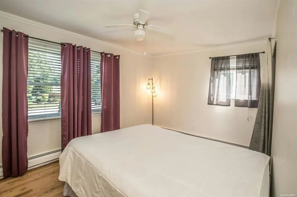 20 Griggs Drive Greenlawn NY 11740