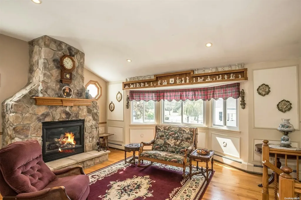 20 Griggs Drive Greenlawn NY 11740