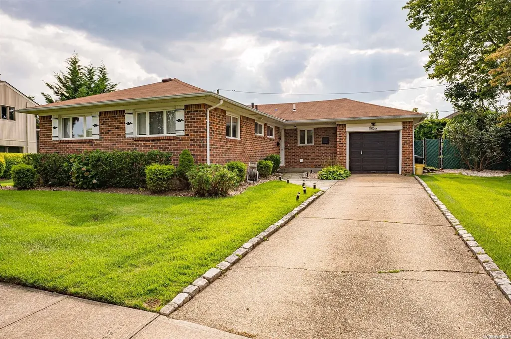 9 Toni Place Plainview NY 11803