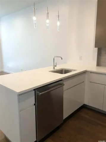 27-17 42nd Road Long Island City NY 11101