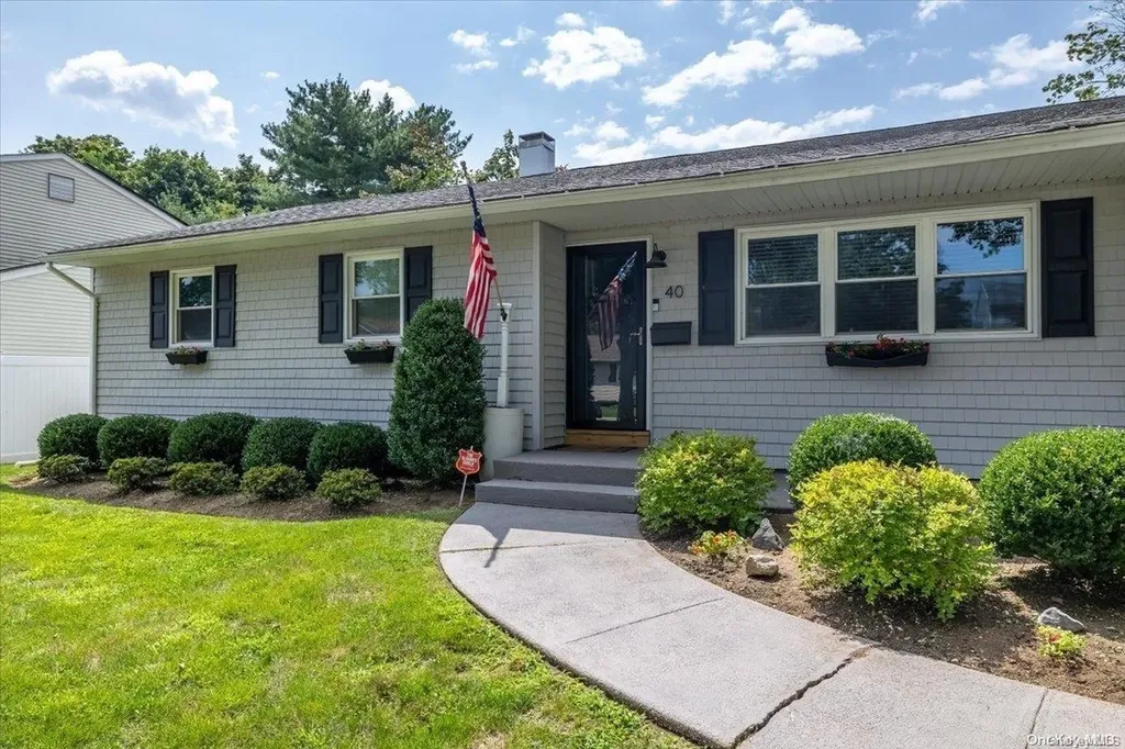 40 West Drive Kings Park NY 11754