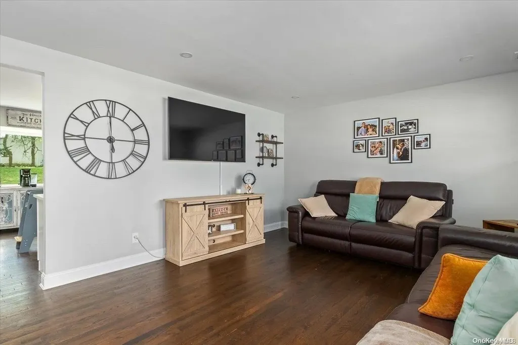 40 West Drive Kings Park NY 11754