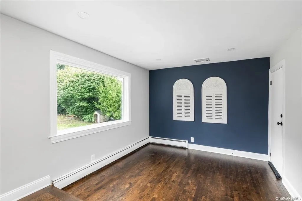 40 West Drive Kings Park NY 11754