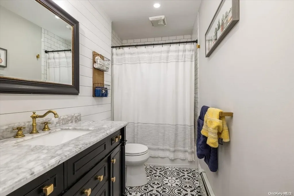 40 West Drive Kings Park NY 11754