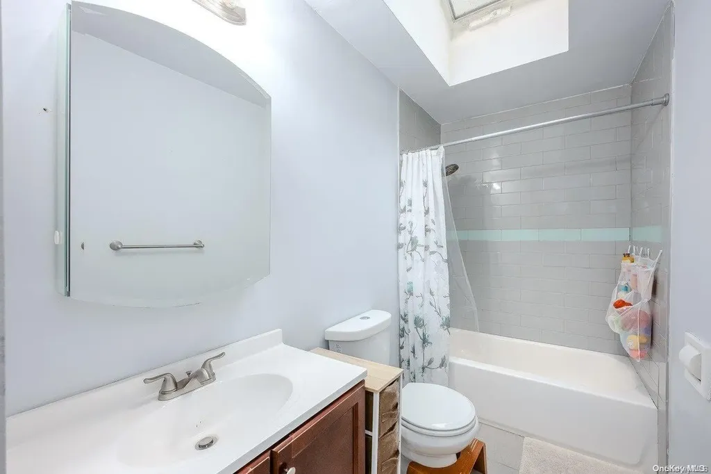 179 Broadway Rocky Point NY 11778