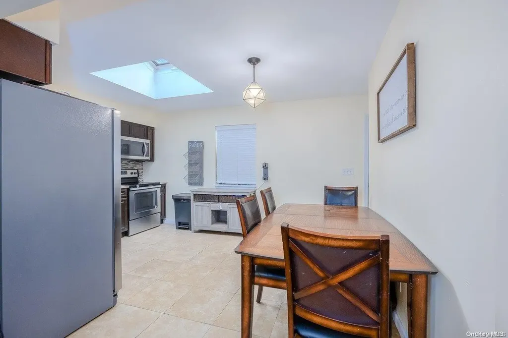 179 Broadway Rocky Point NY 11778