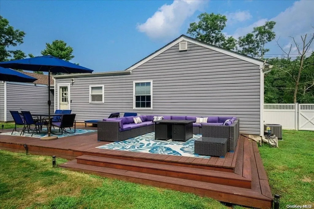 190 Ashton Road Middle Island NY 11953