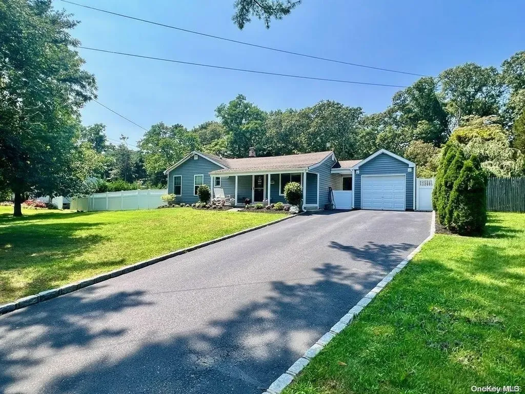 190 Ashton Road Middle Island NY 11953
