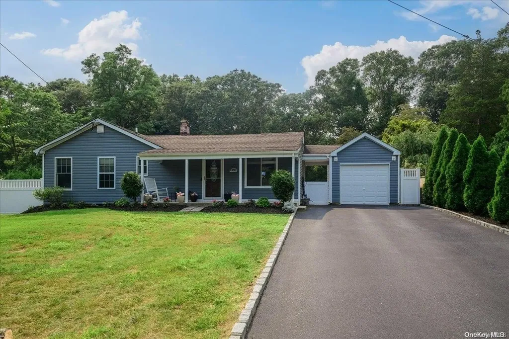 190 Ashton Road Middle Island NY 11953