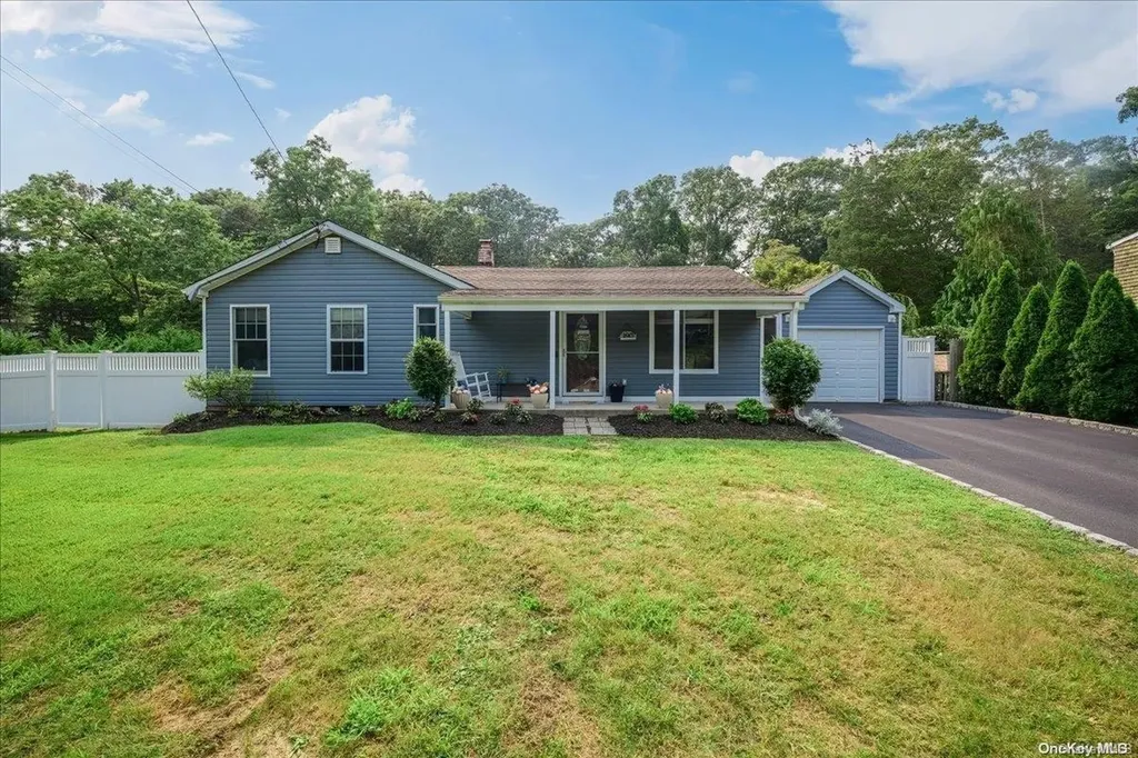 190 Ashton Road Middle Island NY 11953