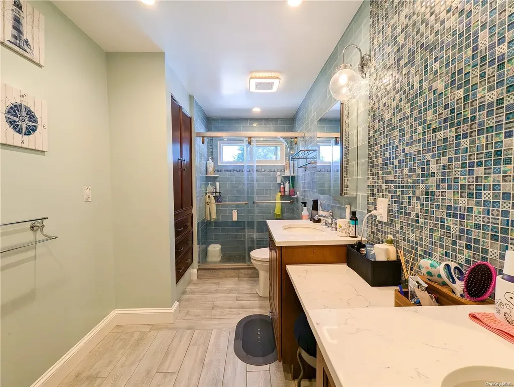 14 Suzanne Lane Bethpage NY 11714