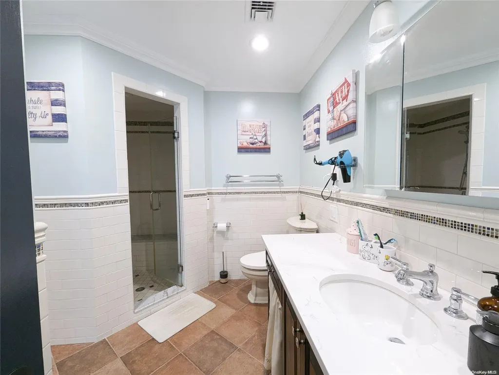 14 Suzanne Lane Bethpage NY 11714