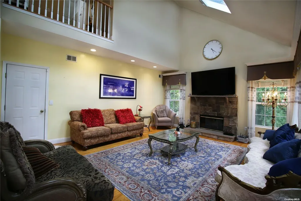 469 Donald Boulevard Holbrook NY 11741
