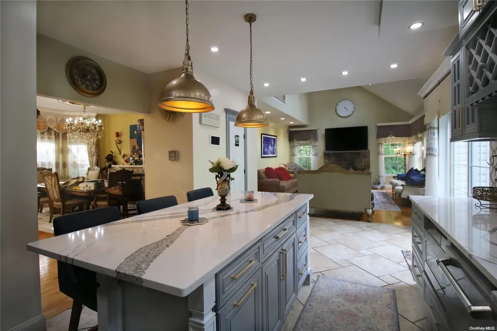 469 Donald Boulevard Holbrook NY 11741