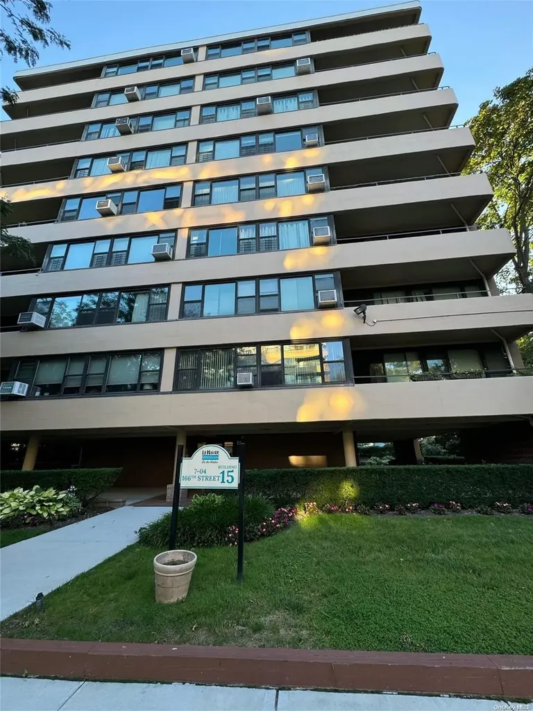 7-04 166th Street Whitestone NY 11357