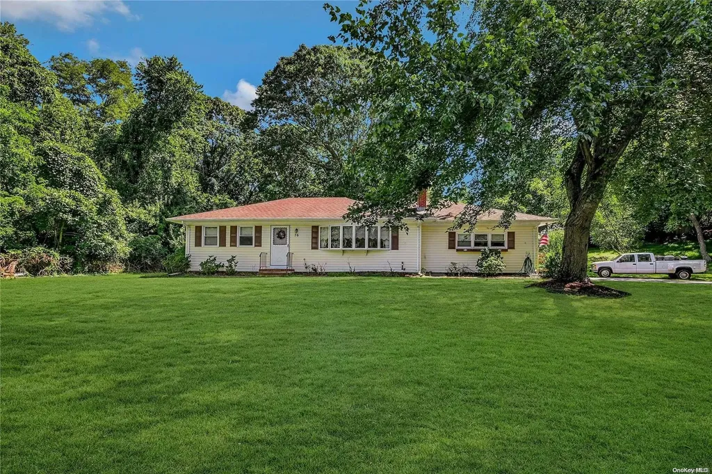 76 Bayberry Road Wading River NY 11792