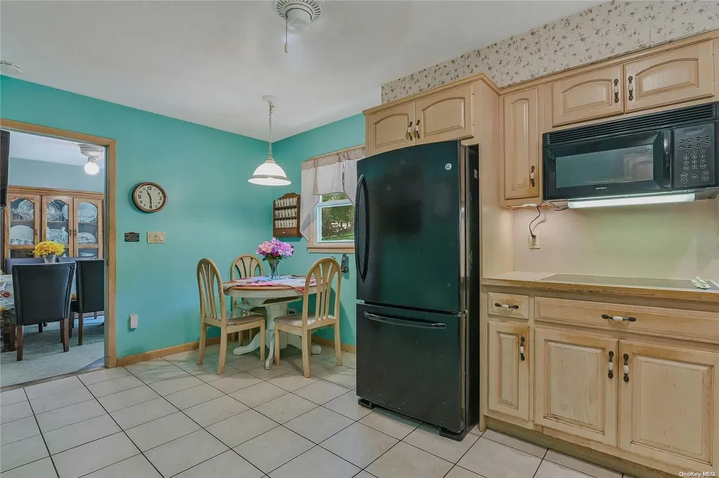 76 Bayberry Road Wading River NY 11792