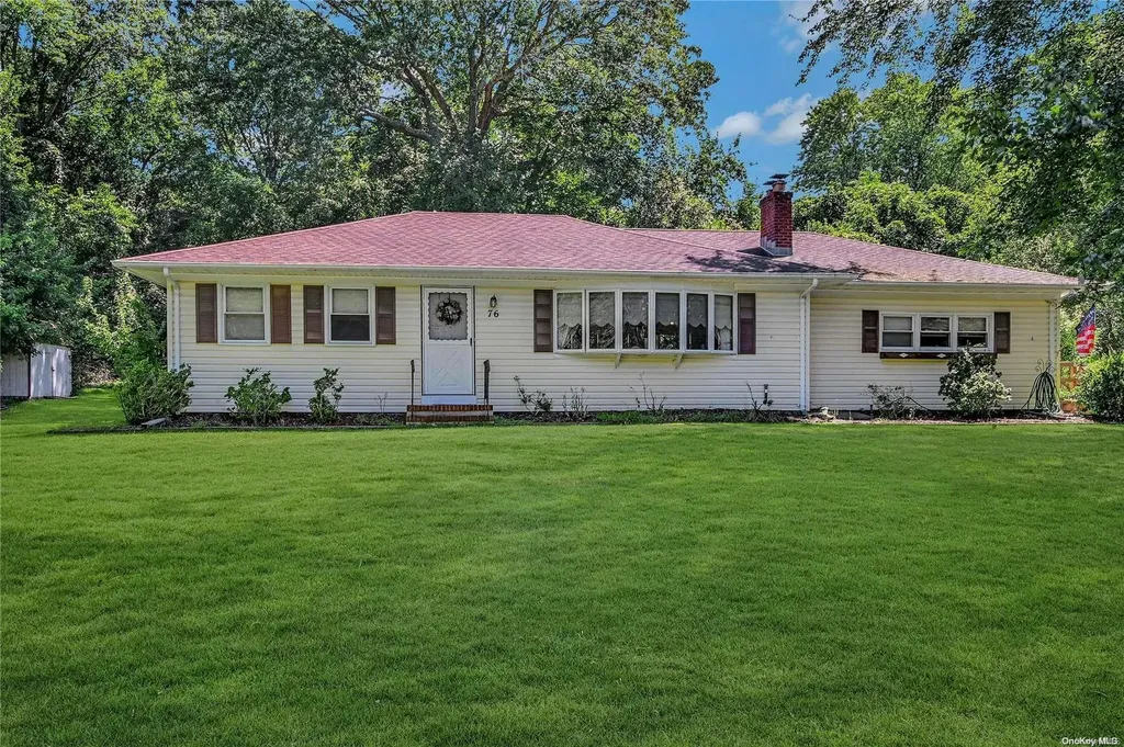 76 Bayberry Road Wading River NY 11792