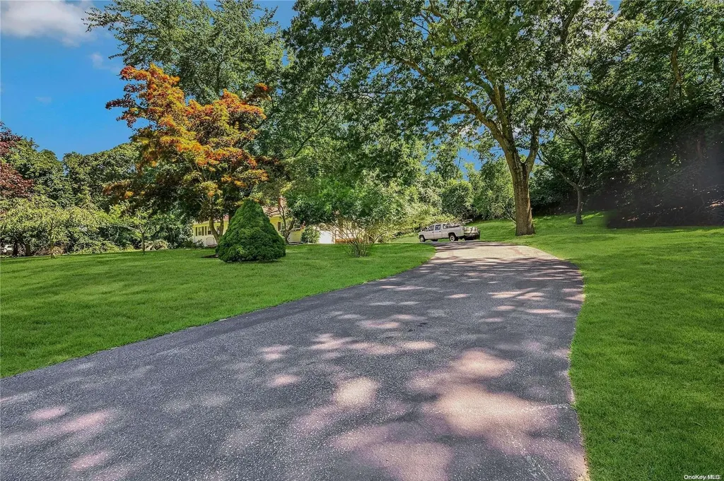 76 Bayberry Road Wading River NY 11792