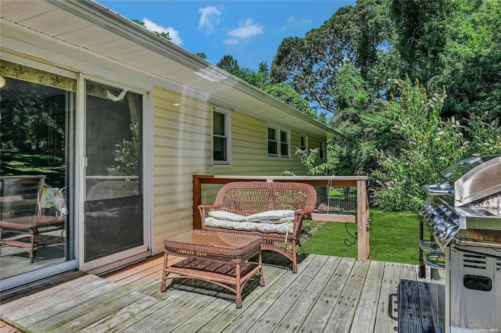 76 Bayberry Road Wading River NY 11792