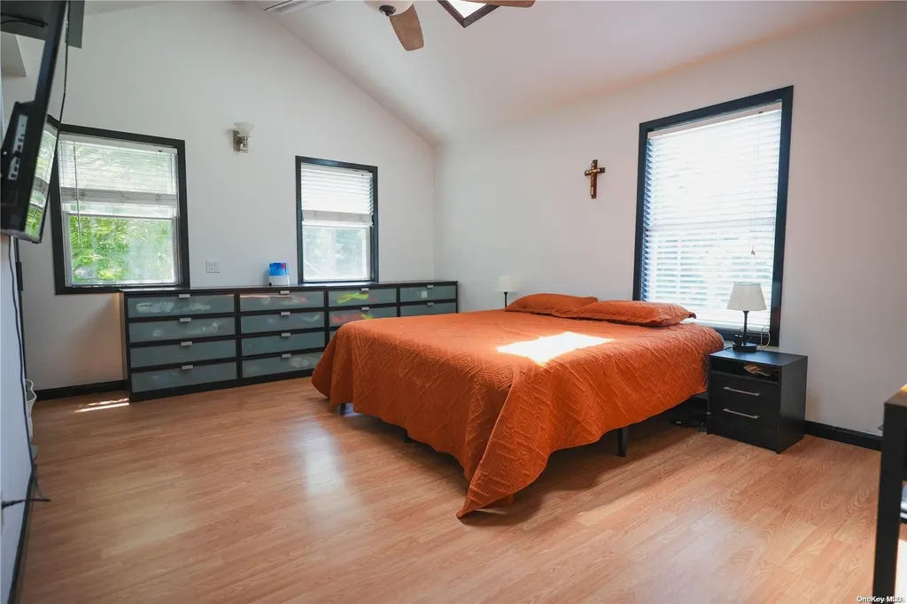 33 Park Street Centereach NY 11720