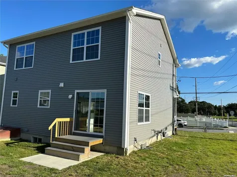 37a Smith Street W Amityville NY 11701