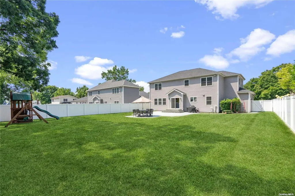 14 Rachel Avenue Commack NY 11725