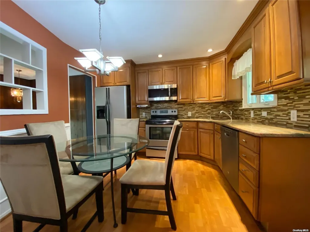 449 Ralph Avenue Central Islip NY 11722