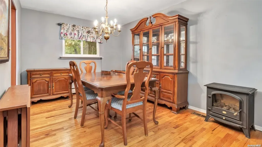 449 Ralph Avenue Central Islip NY 11722