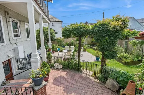 211 Laurelton Boulevard Long Beach NY 11561