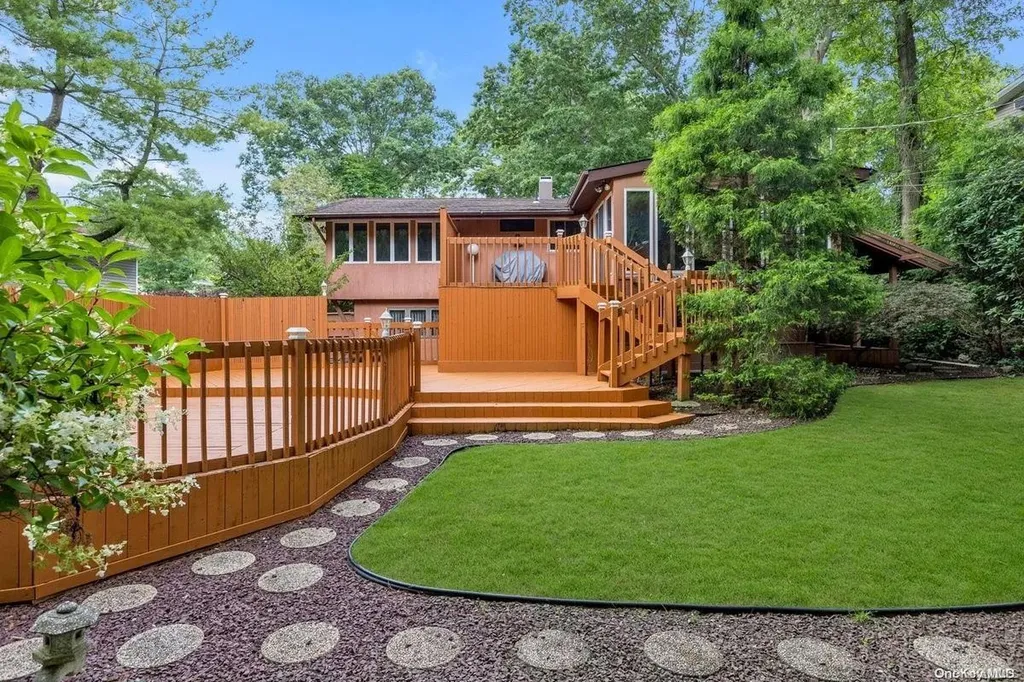 52 Deepdale Drive Commack NY 11725