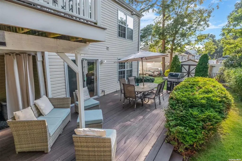 56 Chardonnay Drive Coram NY 11727