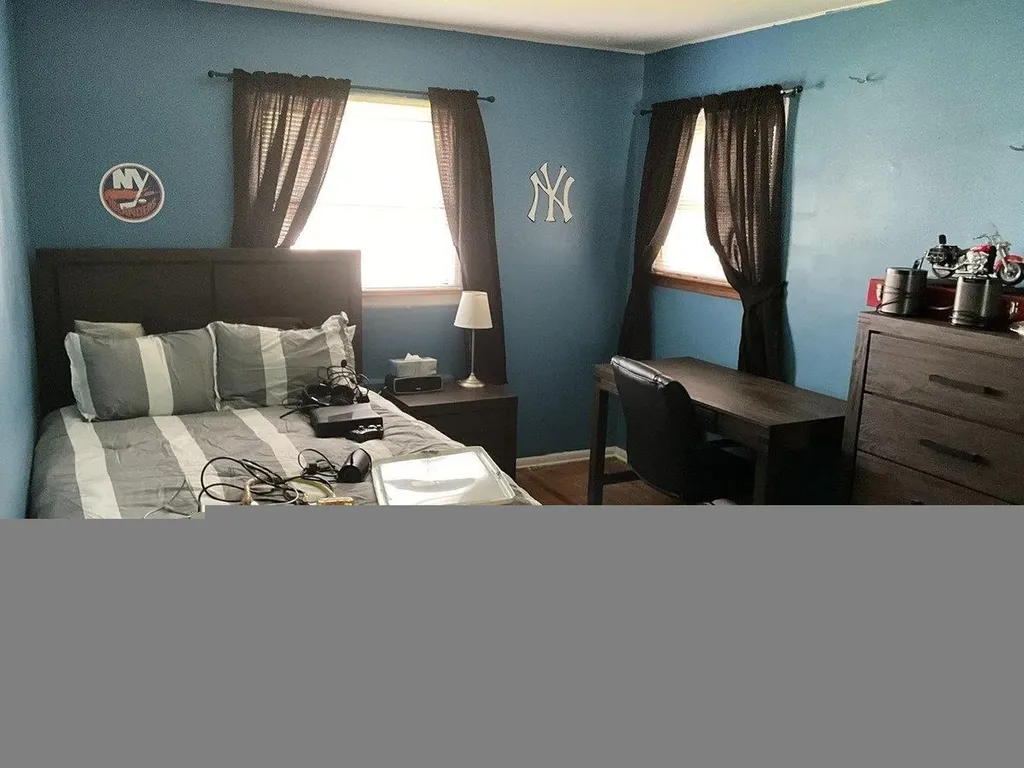 106 Spruce Avenue Bethpage NY 11714