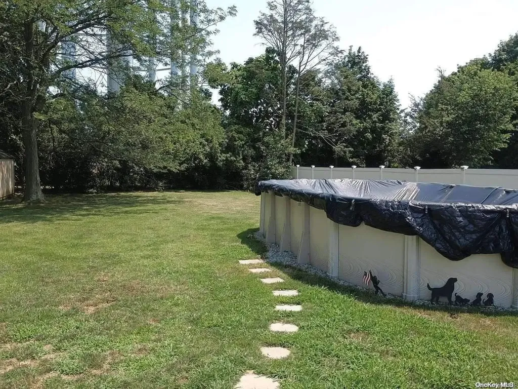 106 Spruce Avenue Bethpage NY 11714