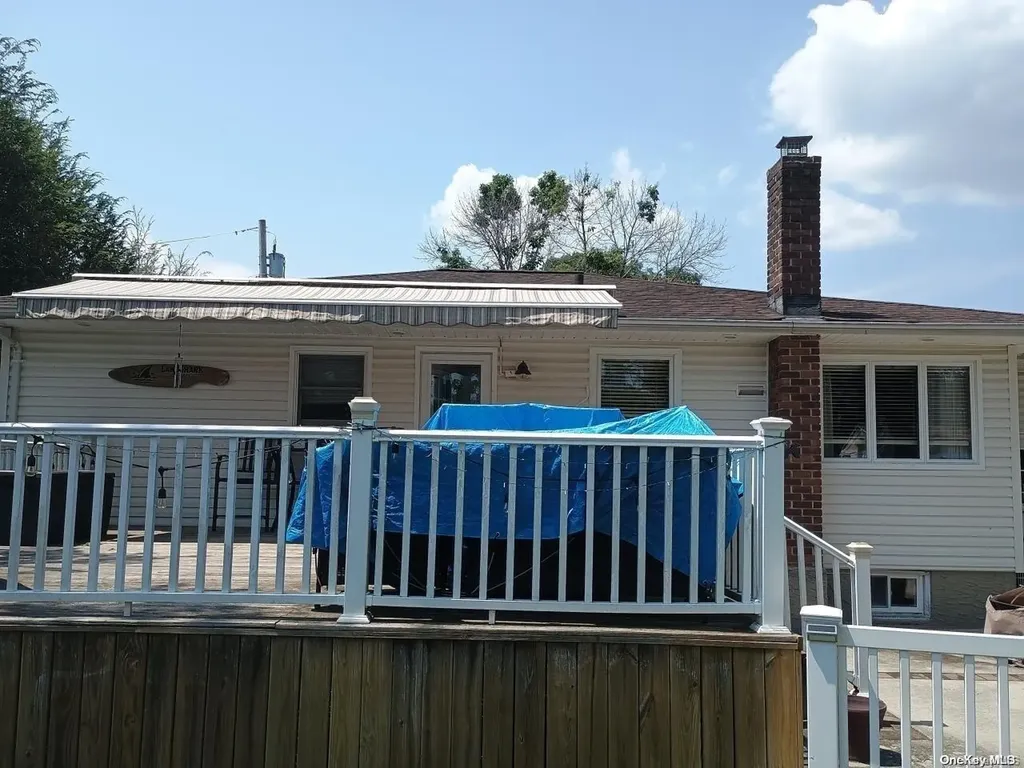 106 Spruce Avenue Bethpage NY 11714