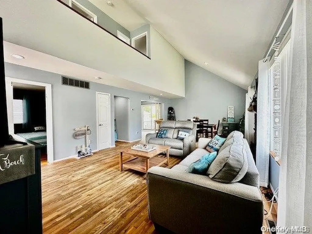 37 Argyle Drive Shirley NY 11967