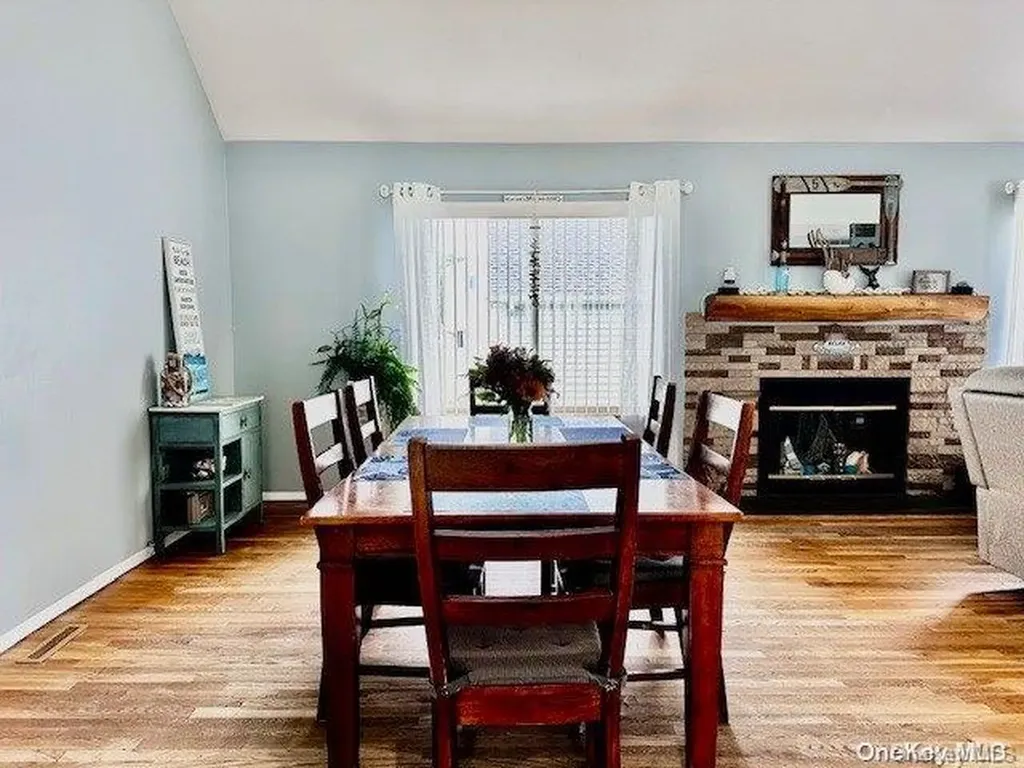 37 Argyle Drive Shirley NY 11967