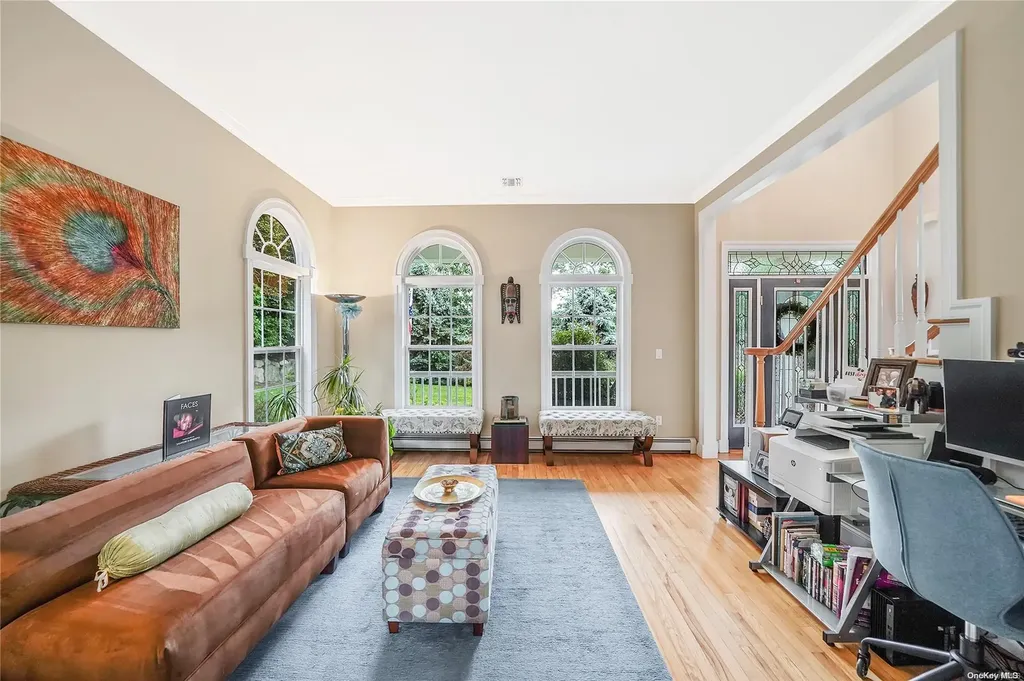 8 Mallard Court Riverhead NY 11901